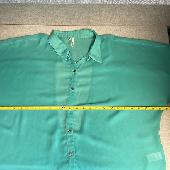 Semi sheer blouse - Picture 4 of 8